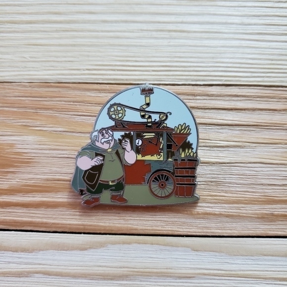 Maurice at Maurice’s Amazing Popping Machine Pin - Picture 2 of 3